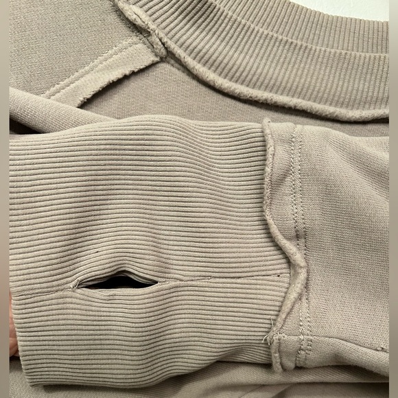 FairTrade Soft Cream Sherpa Long-sleeve Jersey Crop Top - Picture 5 of 12